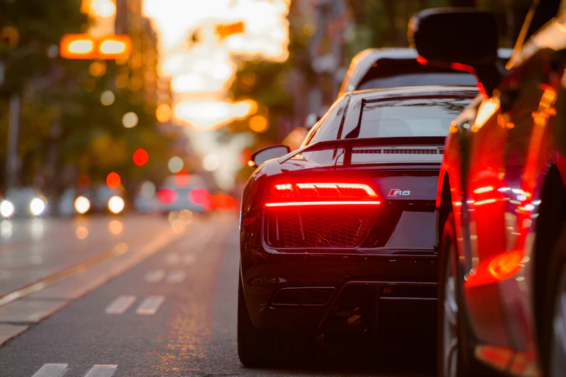 Detalhe mecânico de motor, representando diagnóstico remoto de veículos comerciais